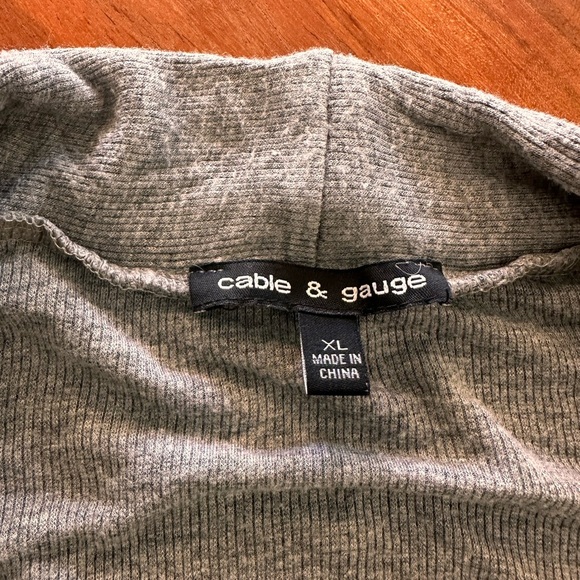 Cable & Gauge Heather Gray Knit Cardigan - Picture 2 of 3